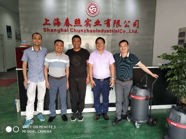 全裕磷酸鐵鋰電池與智能充電器，品質(zhì)穩(wěn)定，服務(wù)周到！
